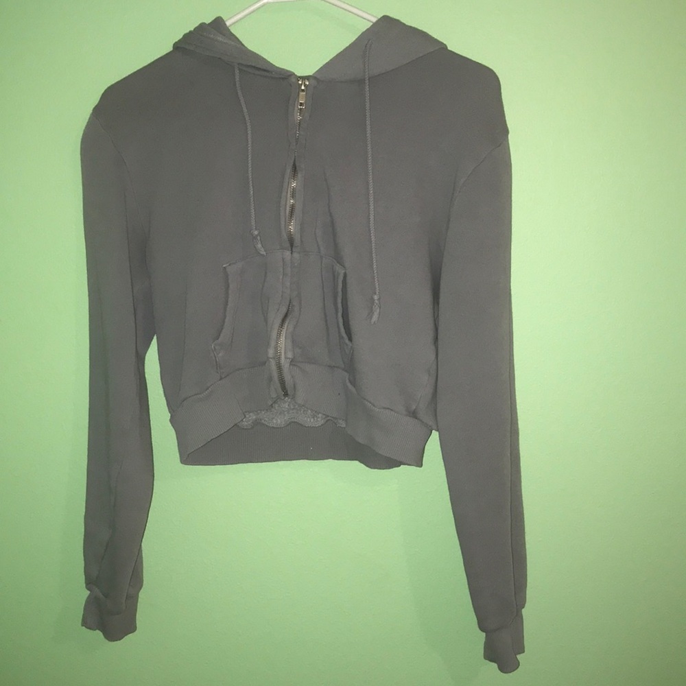john galt (brandy melville) cropped sweatshirt